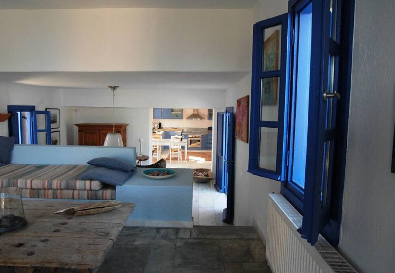 Villa in Skiathos - fantastic 4 bedroomed villa with pool and sea view 