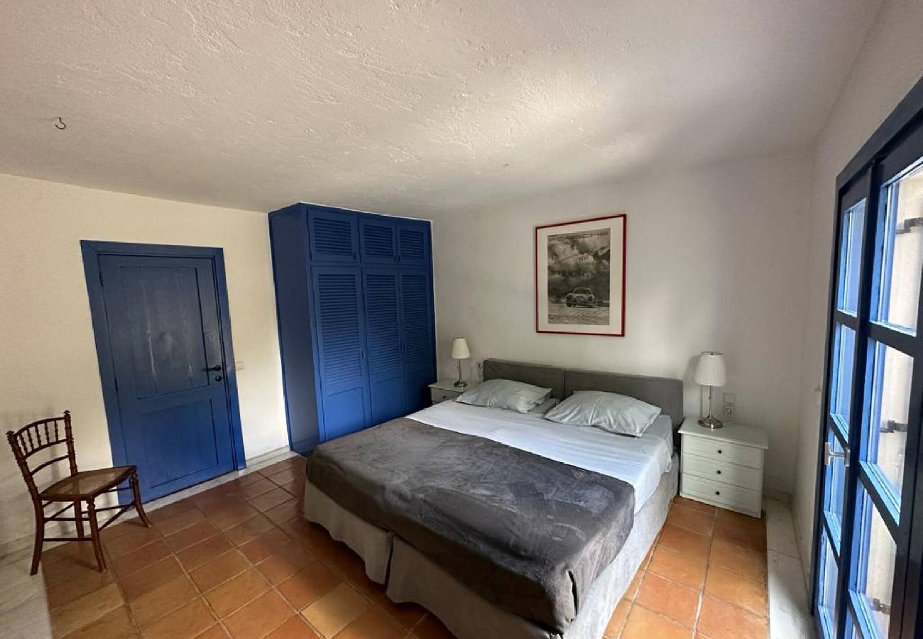 Villa in Skiathos - fantastic 4 bedroomed villa with pool and sea view 