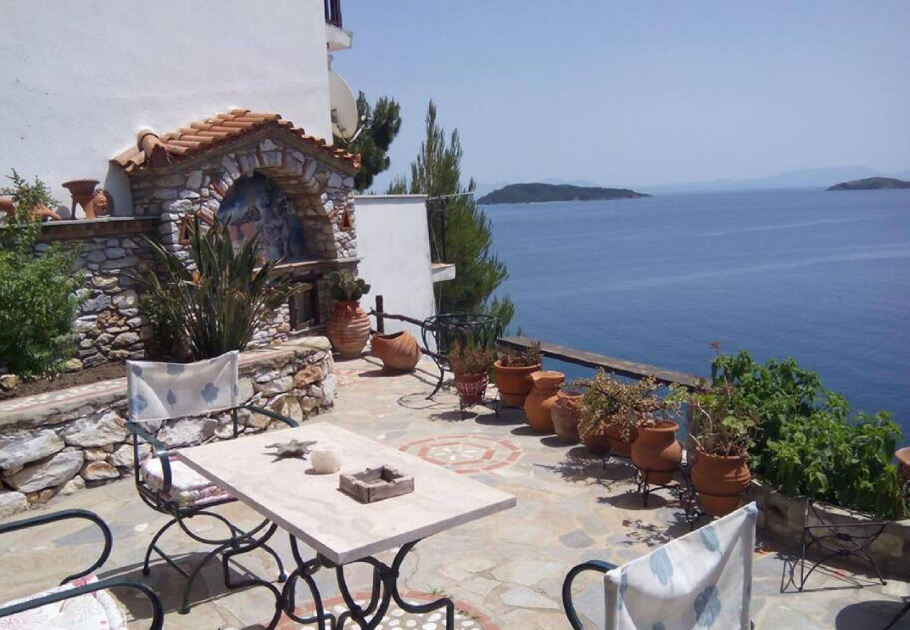House in Skiathos - Plakes view    traditional house with dream views 