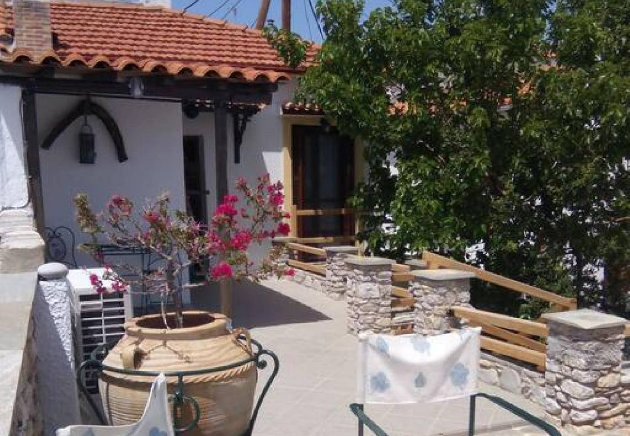 House in Skiathos - Plakes view    traditional house with dream views 