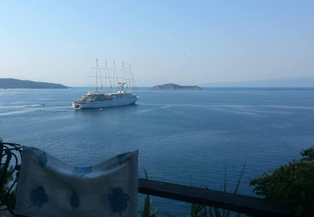 House in Skiathos - Plakes view    traditional house with dream views 