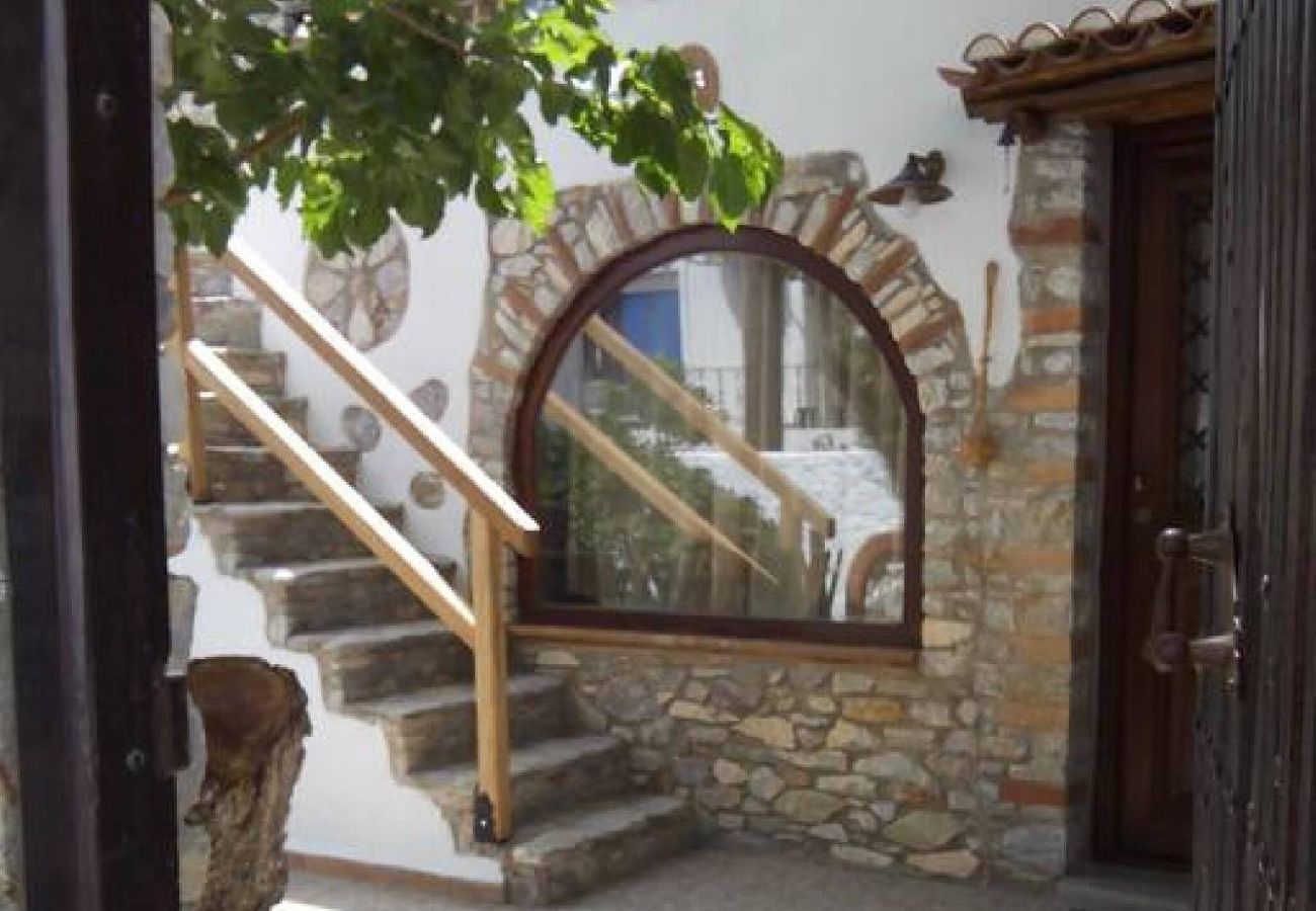 House in Skiathos - Plakes view    traditional house with dream views 