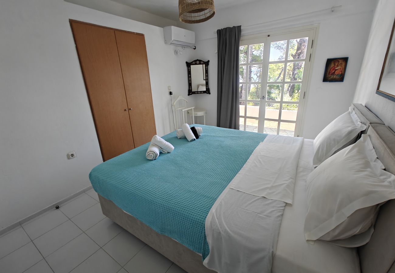 Villa in Skiathos - Nova 2: Cosy 2-bedroom villa near Kanapitsa beach 