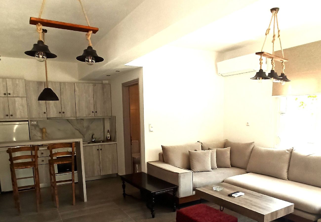 House in Skiathos - Maya 2, stylish new apartment near town and port 