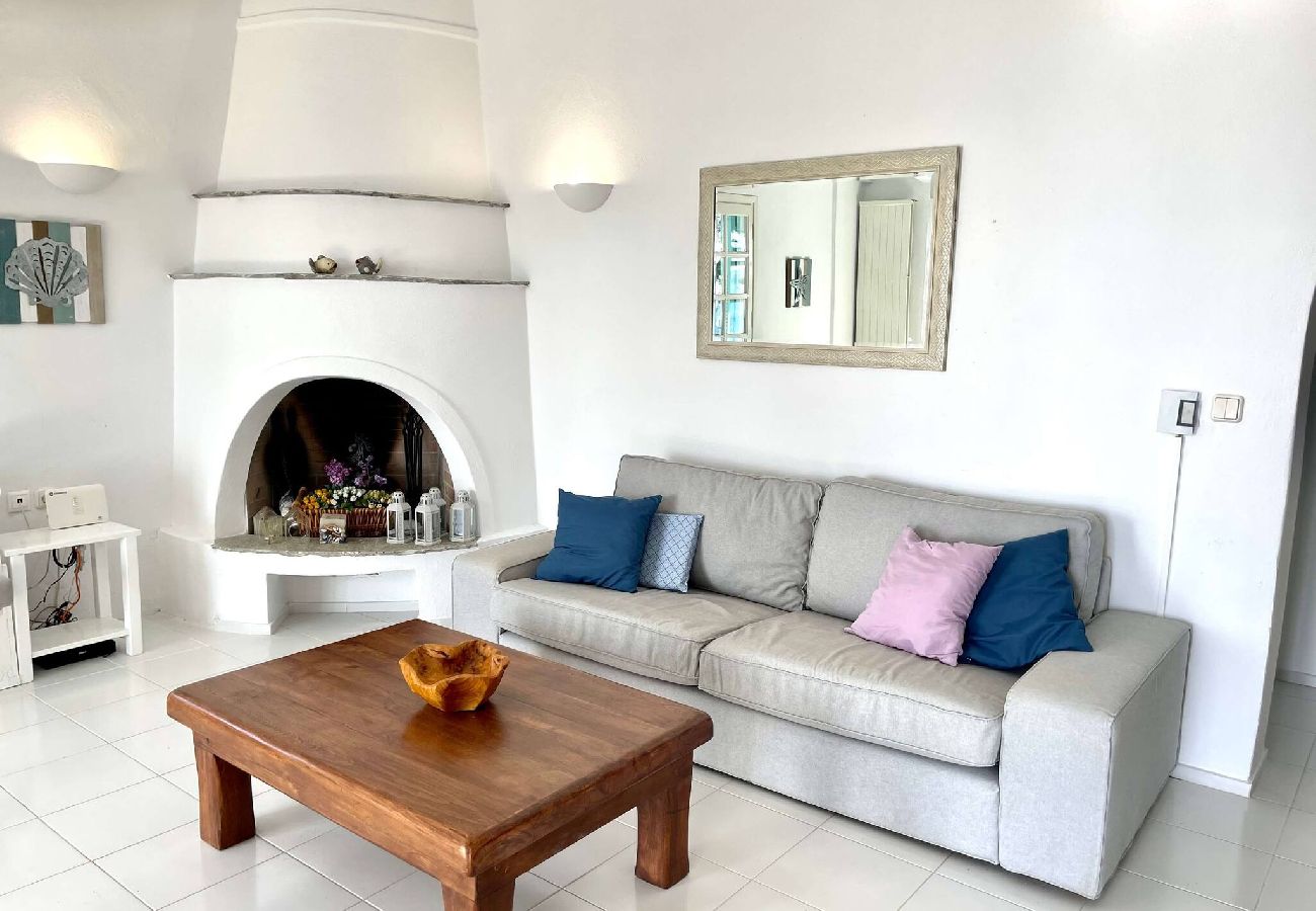 Villa in Skiathos - SuperNova, glorious villa for 10 near beach 