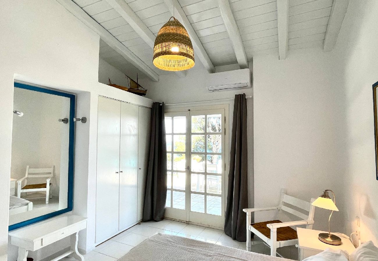 Villa in Skiathos - SuperNova, glorious villa for 10 near beach 