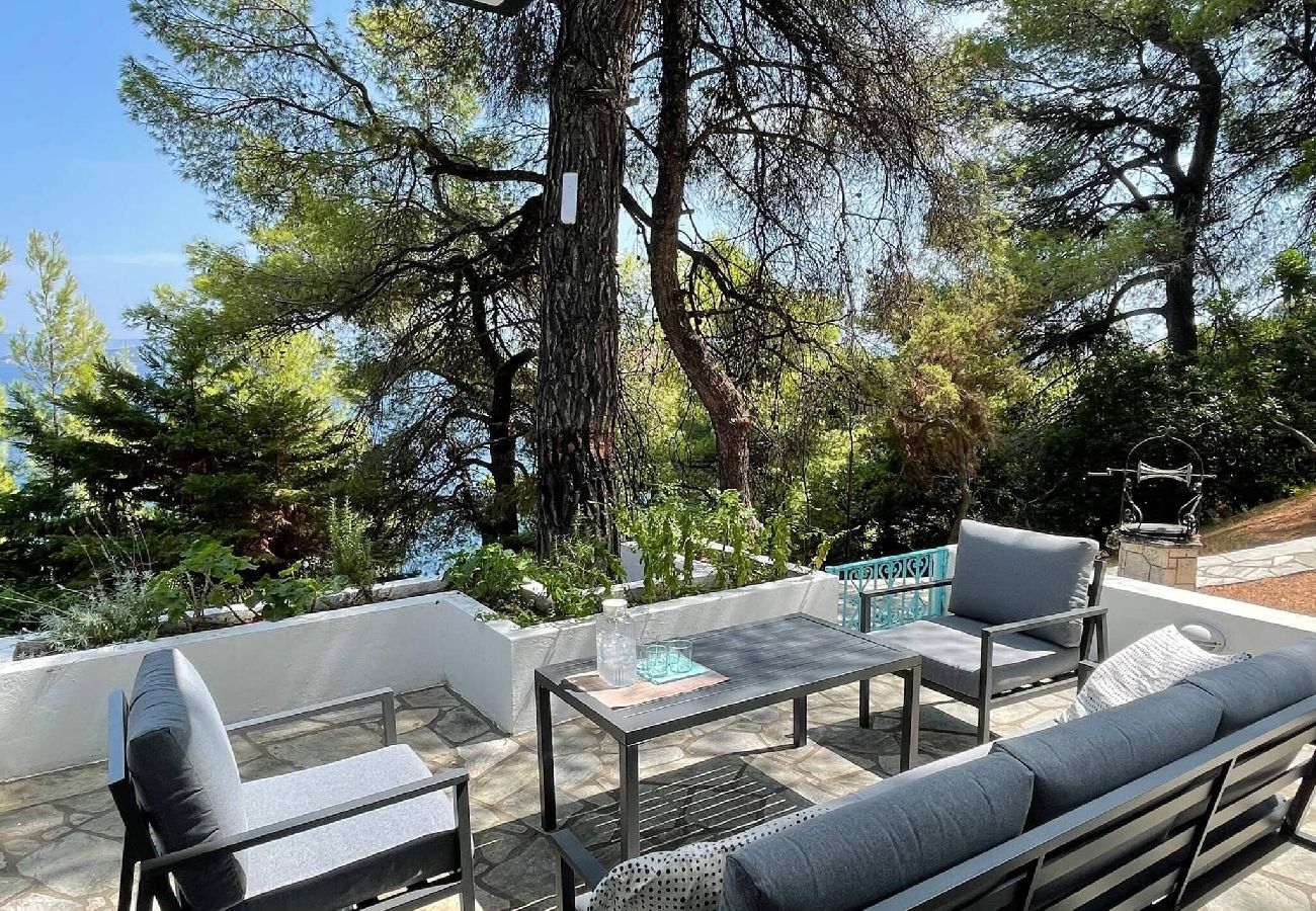 Villa in Skiathos - SuperNova, glorious villa for 10 near beach 