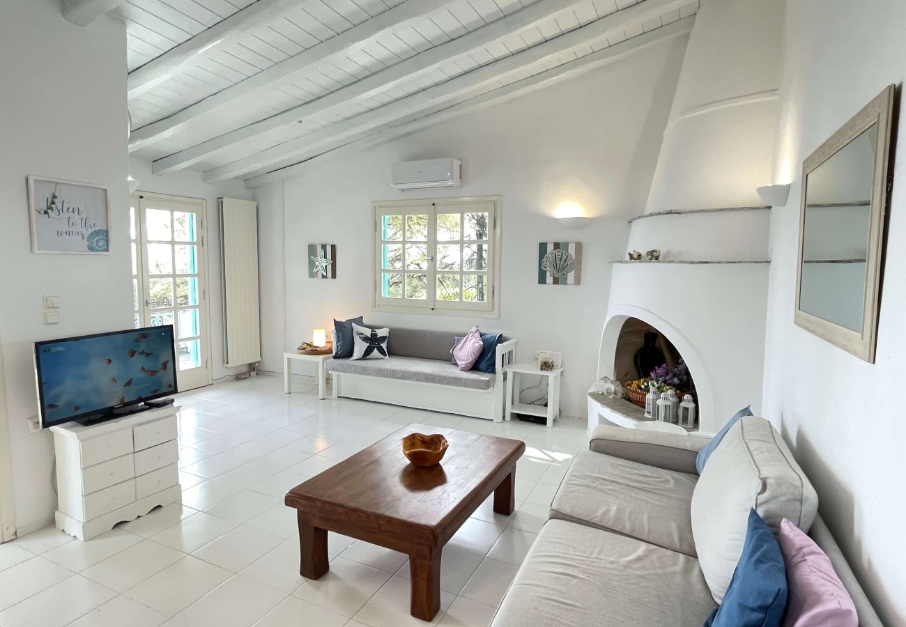 Villa in Skiathos - SuperNova, glorious villa for 10 near beach 