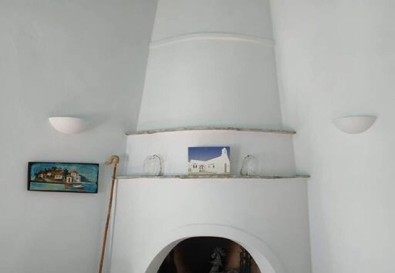 Villa in Skiathos - Villa Nova 1  for six under the trees of Kanapitsa with sea views