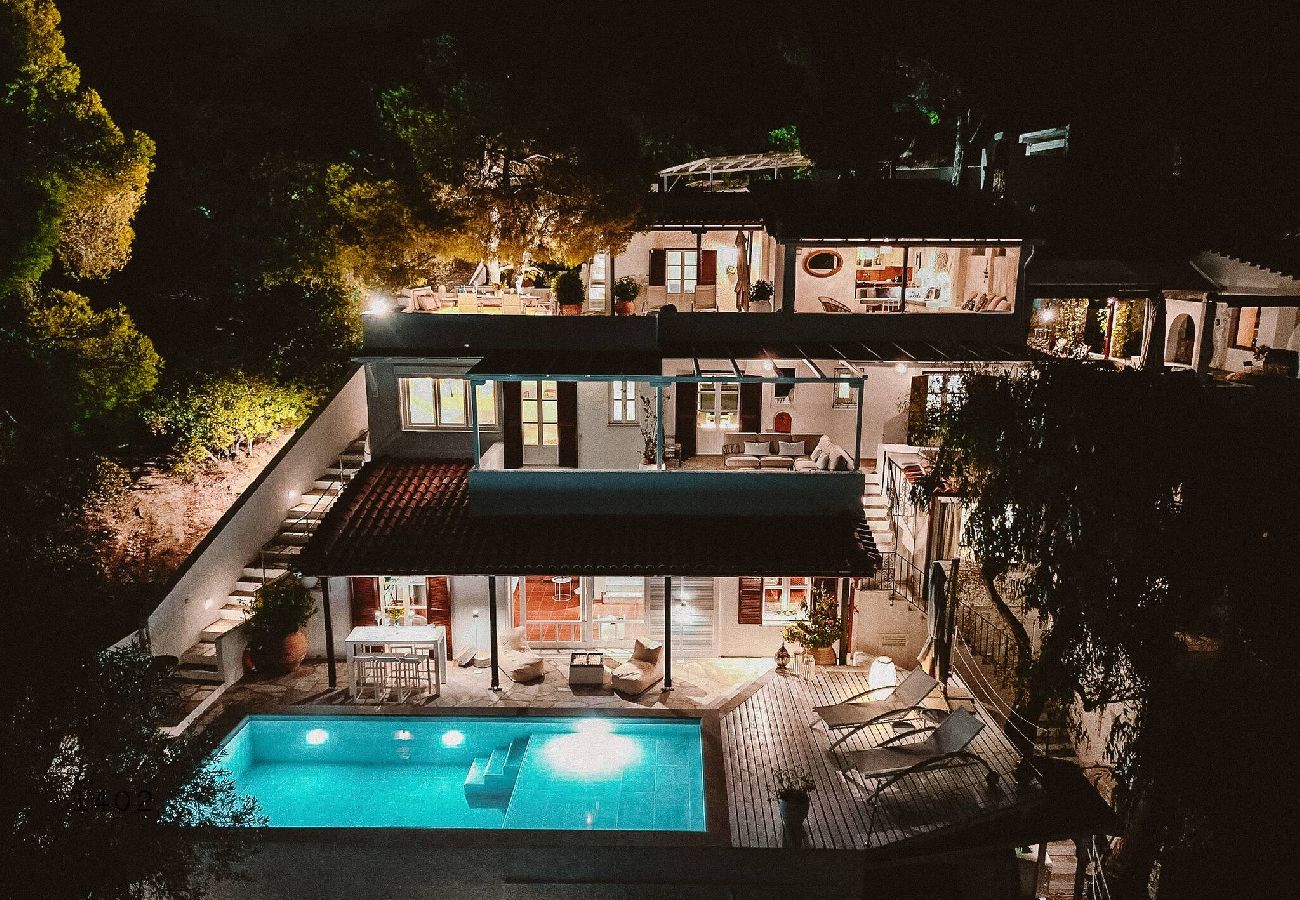 Villa in Skiathos - Aglaia, a treasure in paradise 