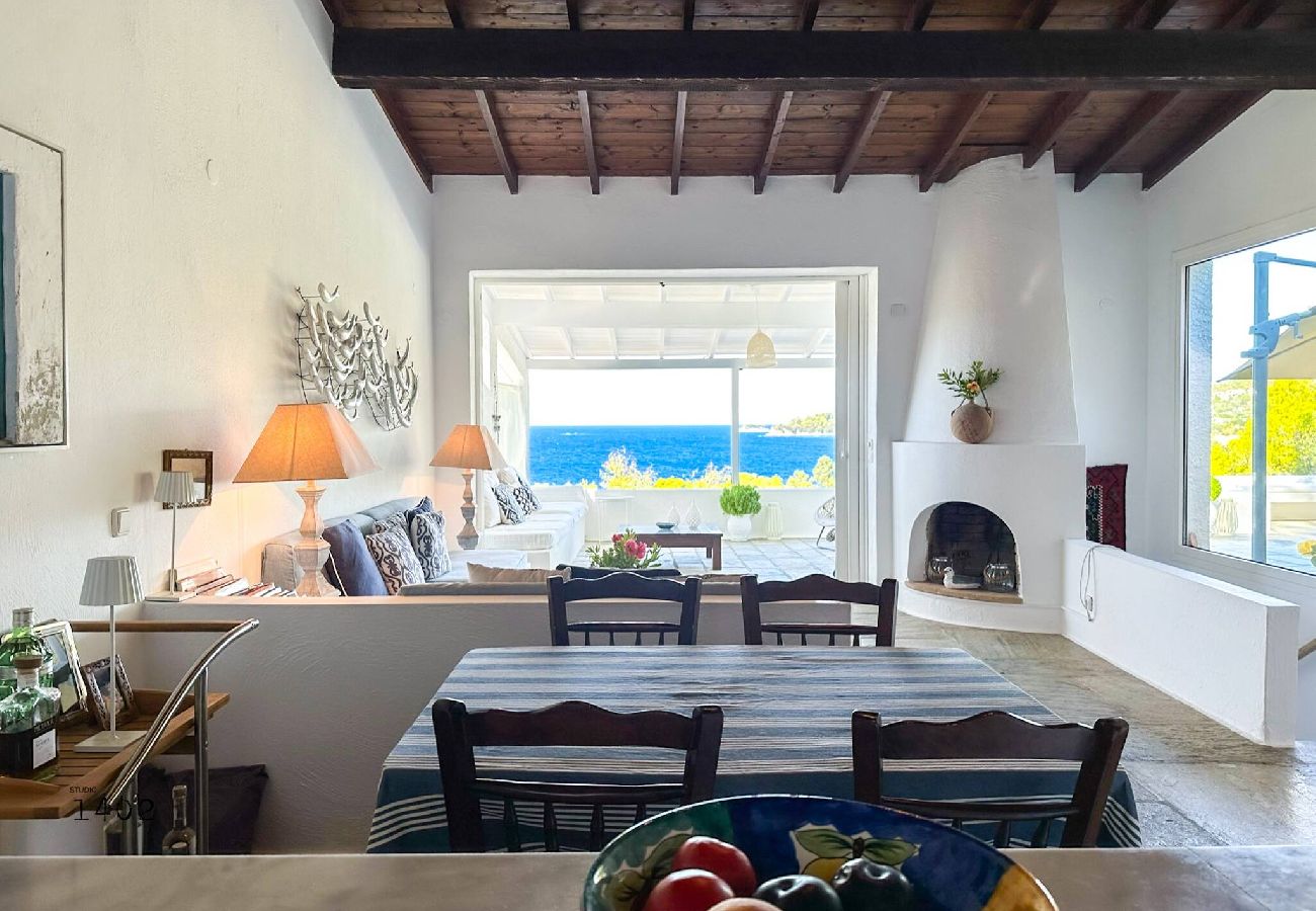 Villa in Skiathos - Aglaia, a treasure in paradise 