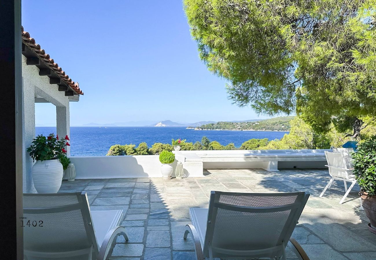 Villa in Skiathos - Aglaia, a treasure in paradise 