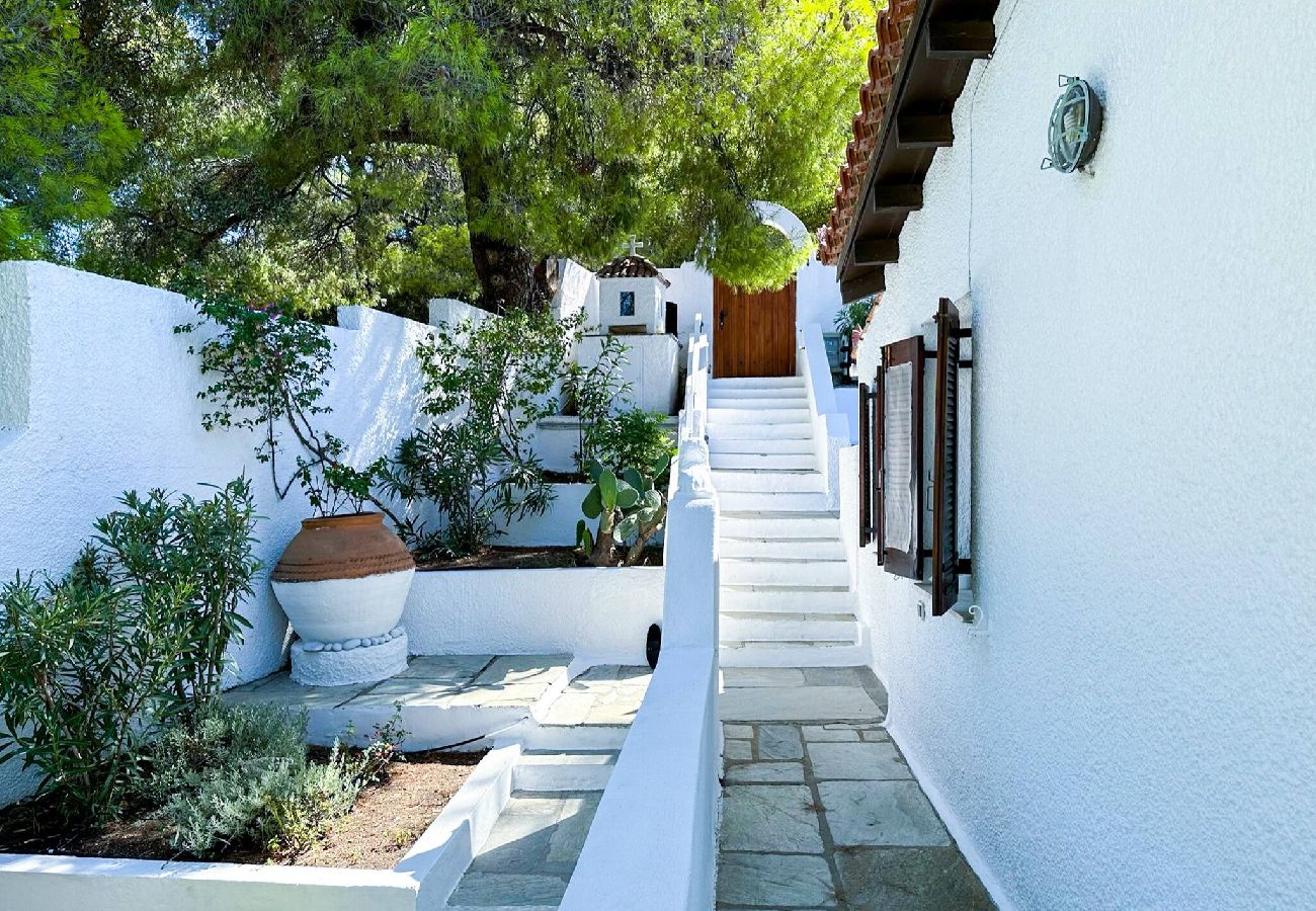 Villa in Skiathos - Aglaia, a treasure in paradise 
