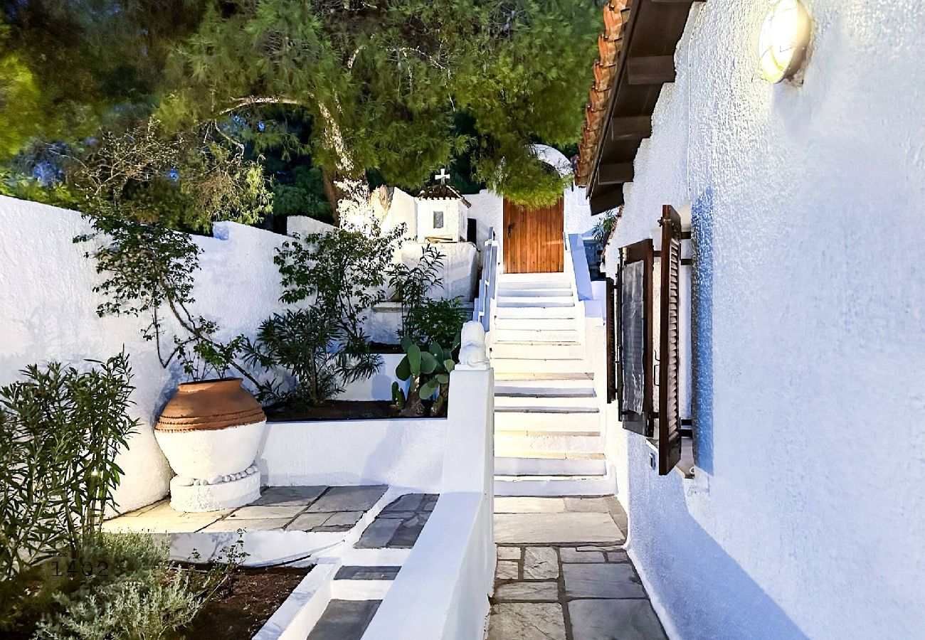 Villa in Skiathos - Aglaia, a treasure in paradise 