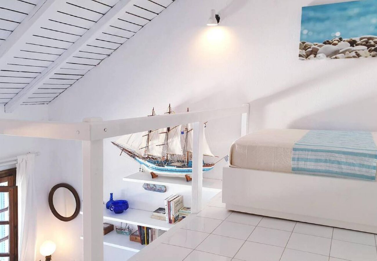 Villa in Skiathos - Villa Kochili  sea views and space for 6 guests 