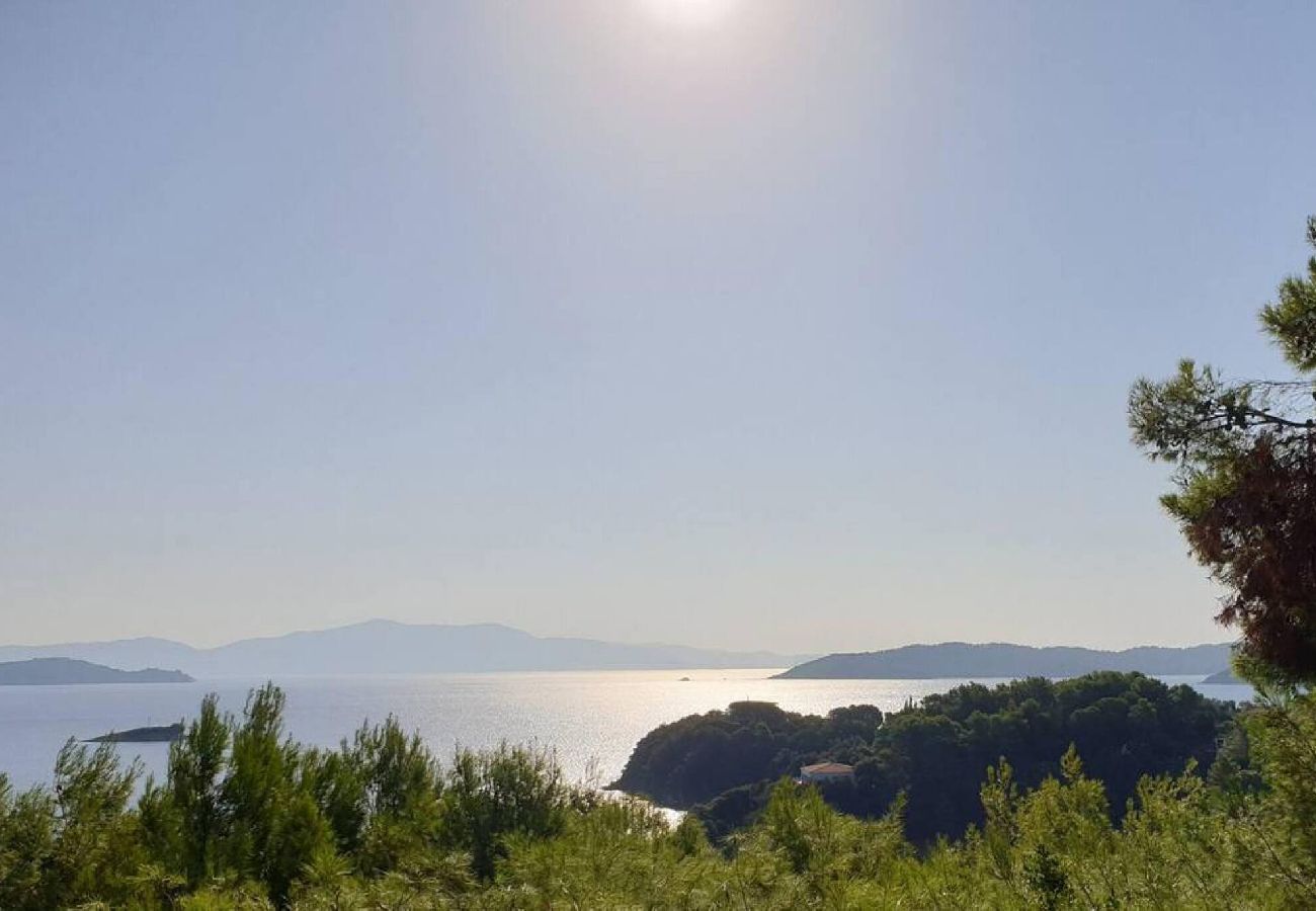 Villa in Skiathos - Villa Kochili  sea views and space for 6 guests 