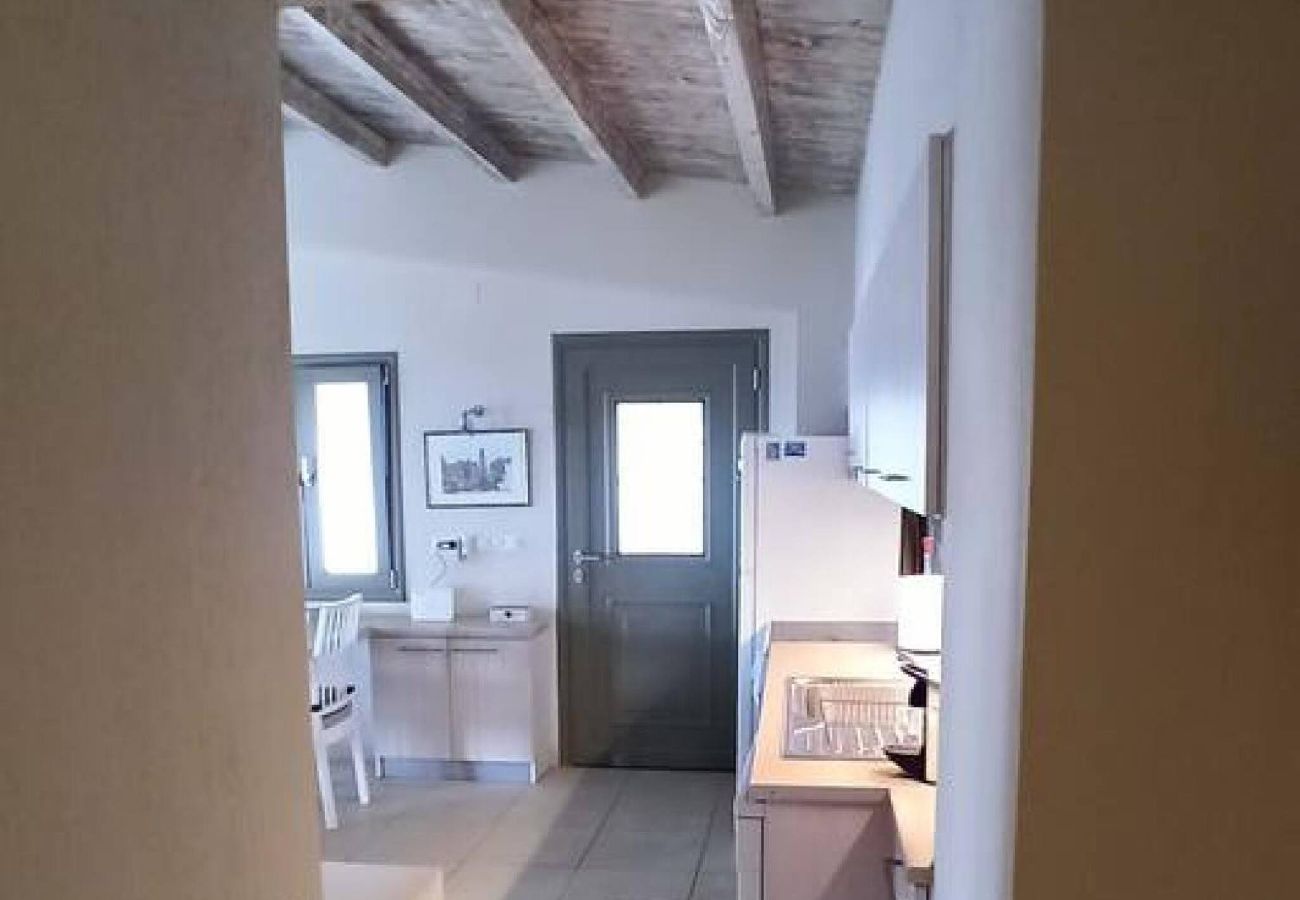 House in Skiathos - Eleni s Seaside house for 4  easy beach access 
