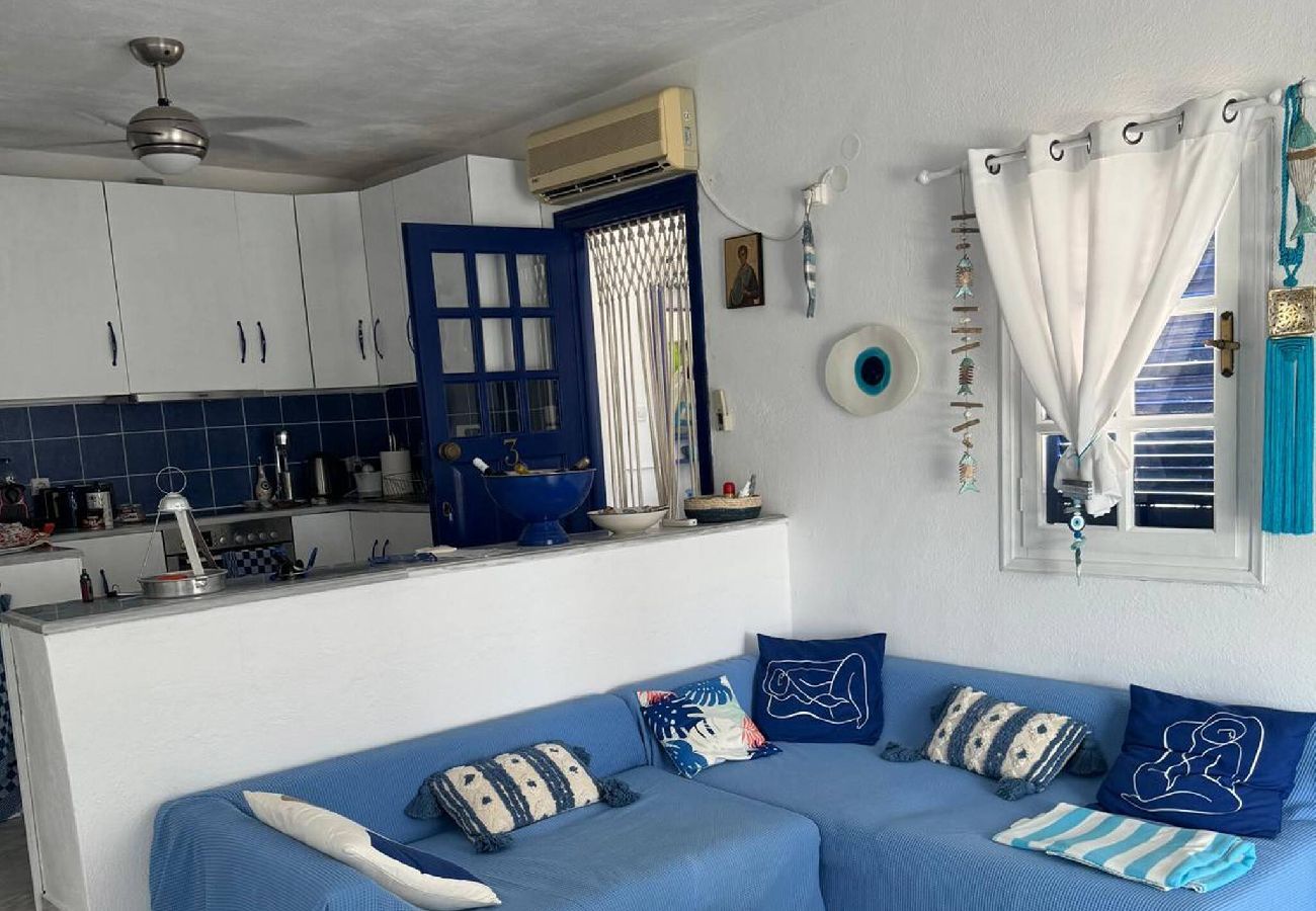 Villa in Skiathos - Lovely villa for 6 with stunning sea views 
