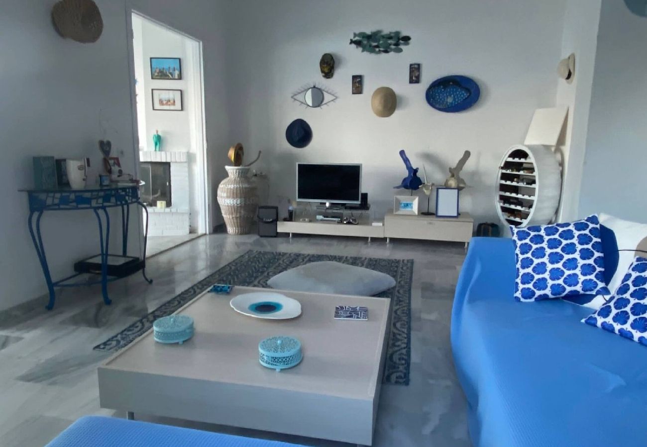 Villa in Skiathos - Lovely villa for 6 with stunning sea views 