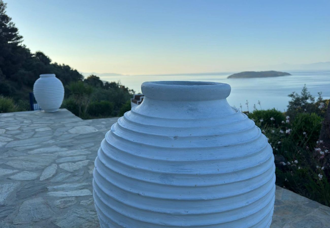 Villa in Skiathos - Lovely villa for 6 with stunning sea views 