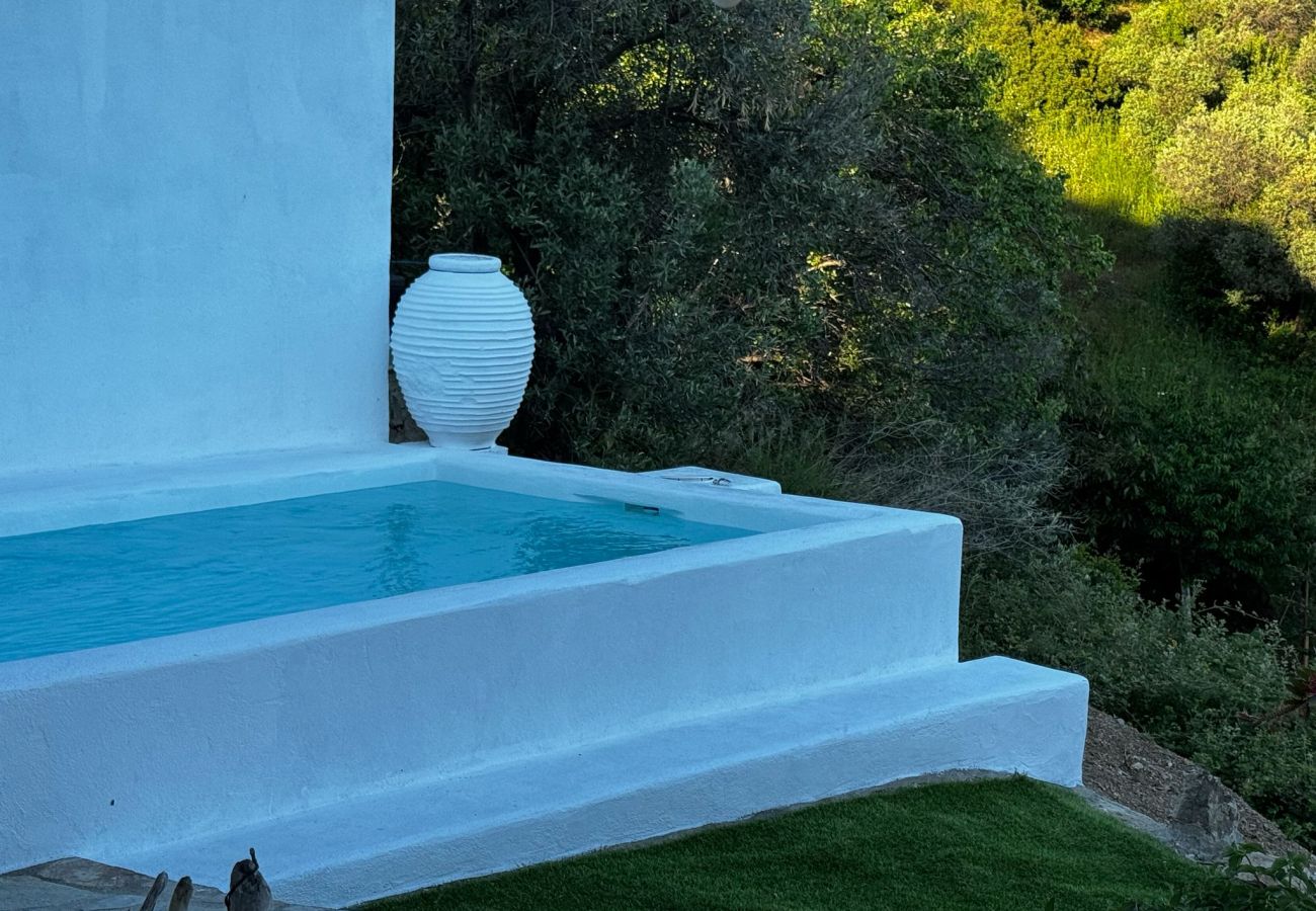 Villa in Skiathos - Lovely villa for 6 with stunning sea views 