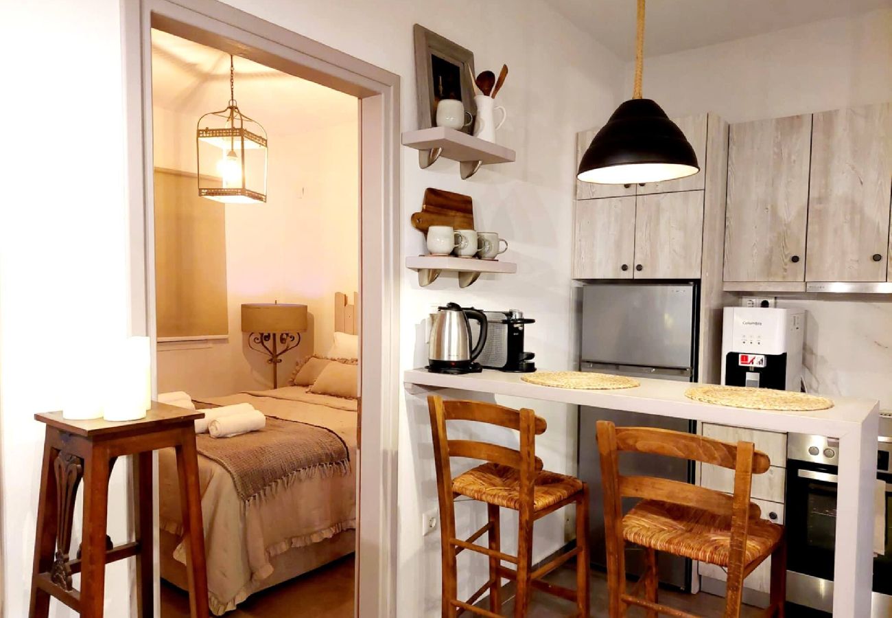 Apartment in Skiathos - Maya 1, Stylish apartment near town and port 