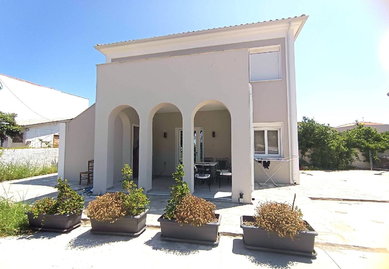 Apartment in Skiathos - Maya 1, Stylish apartment near town and port 