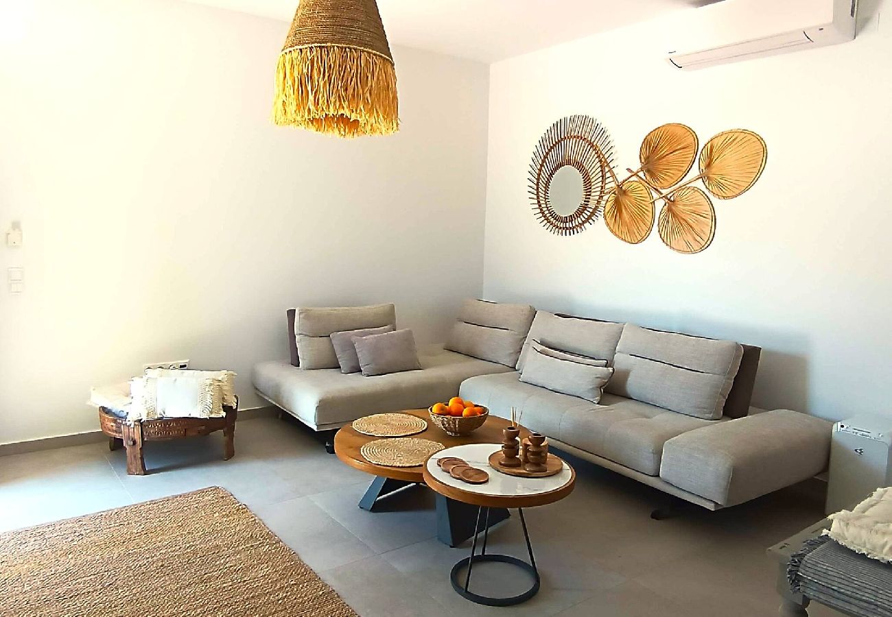 Apartment in Skiathos - modern new apartment near port 
