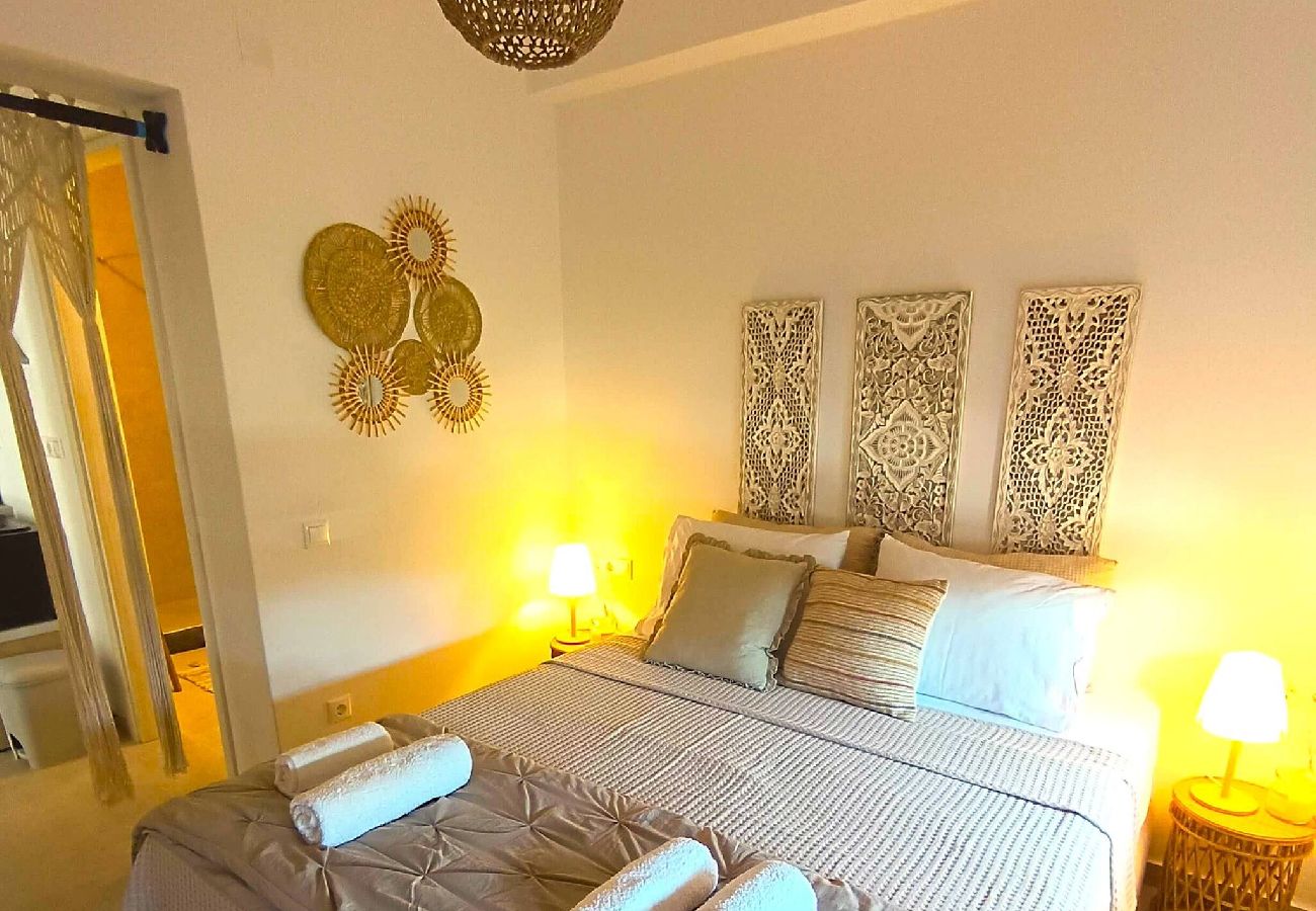 Apartment in Skiathos - modern new apartment near port 
