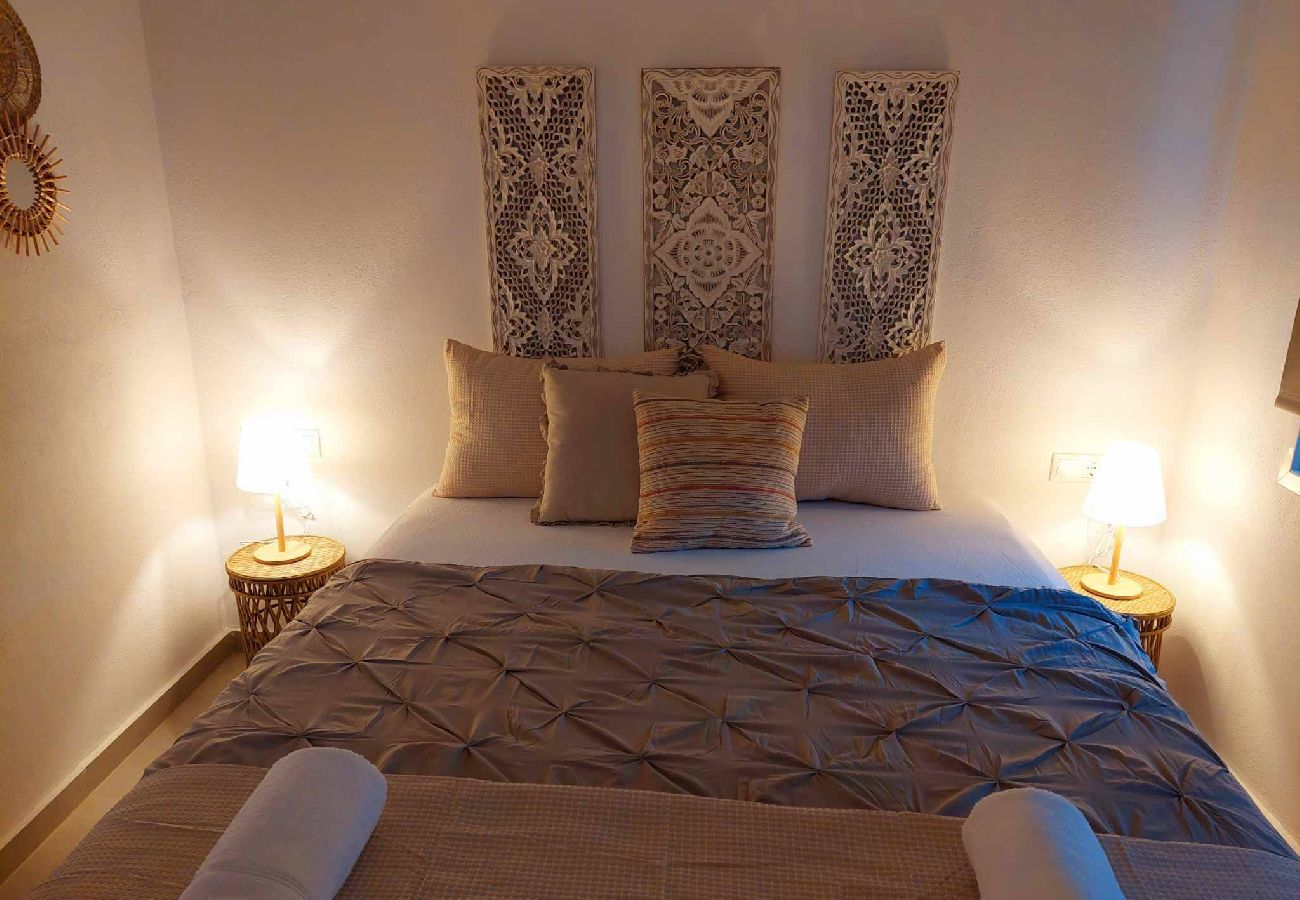 Apartment in Skiathos - modern new apartment near port 