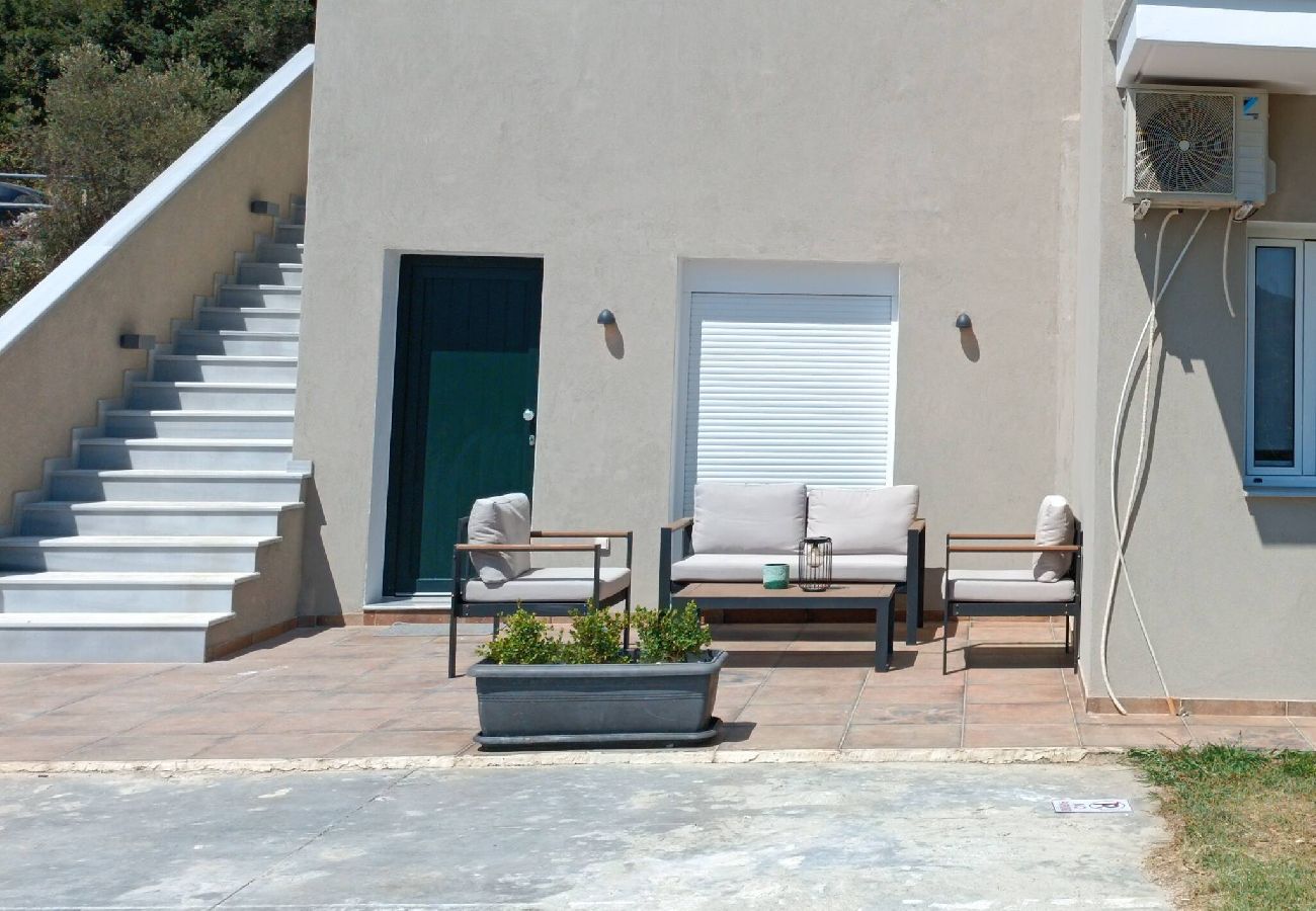 Apartment in Skiathos - modern new apartment near port 