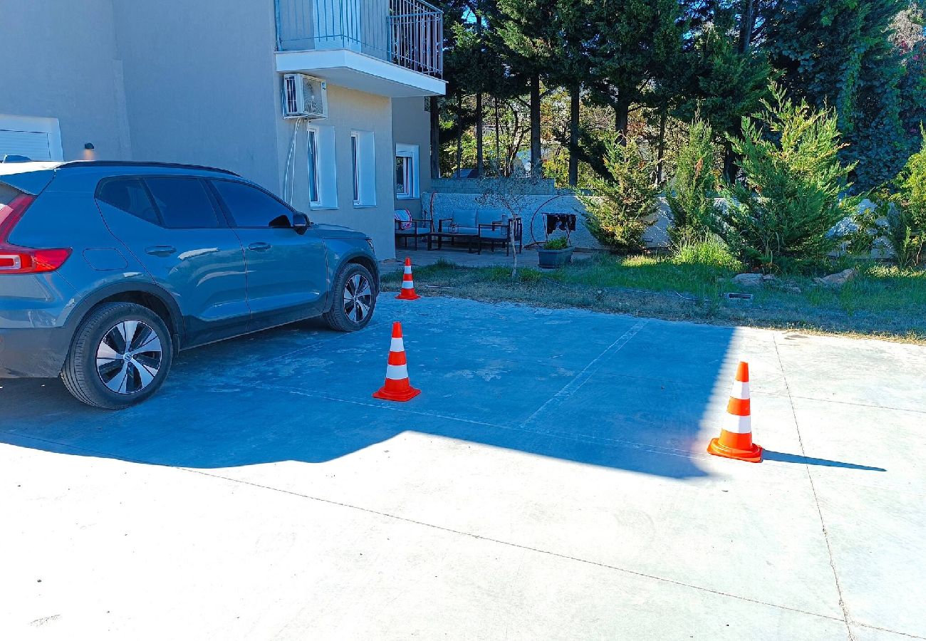 Apartment in Skiathos - modern new apartment near port 