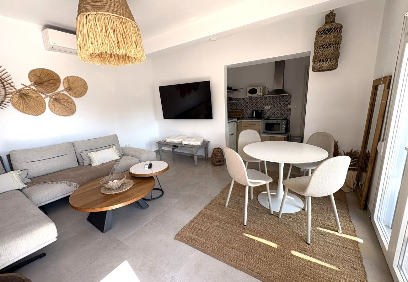 Apartment in Skiathos - Maya 4, modern ground floor apartment with terrace near port  