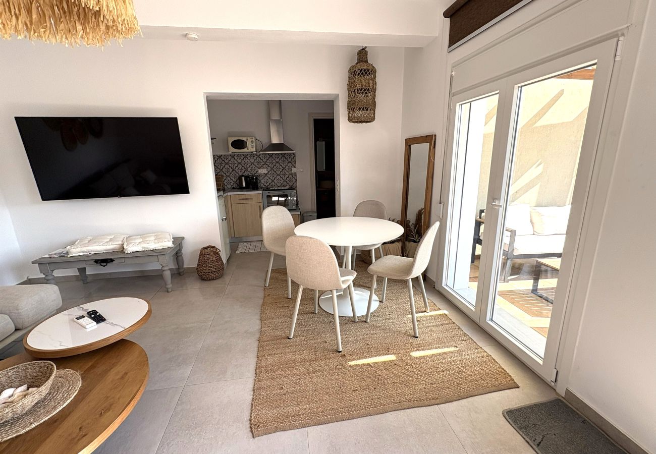 Apartment in Skiathos - Maya 4, modern ground floor apartment with terrace near port  