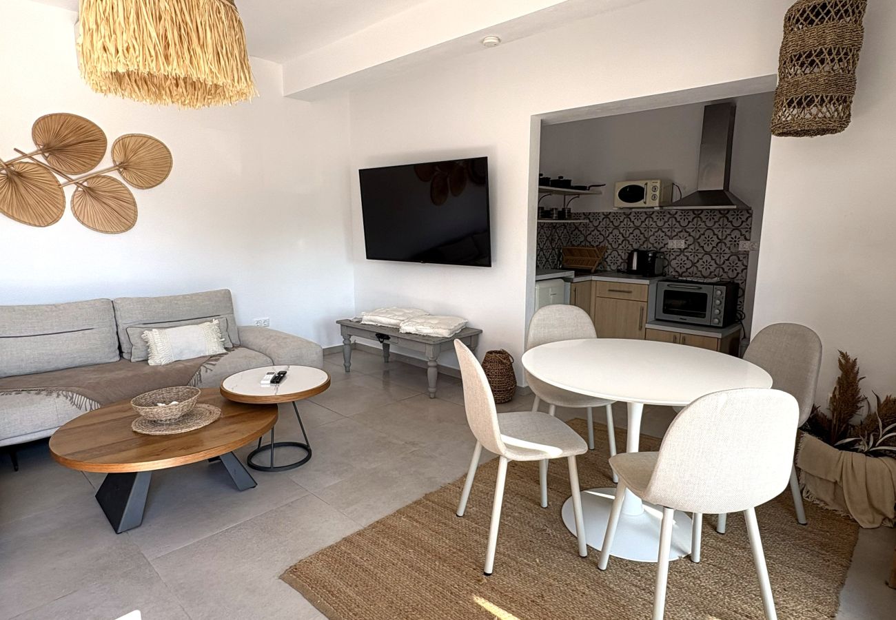 Apartment in Skiathos - Maya 4, modern ground floor apartment with terrace near port  