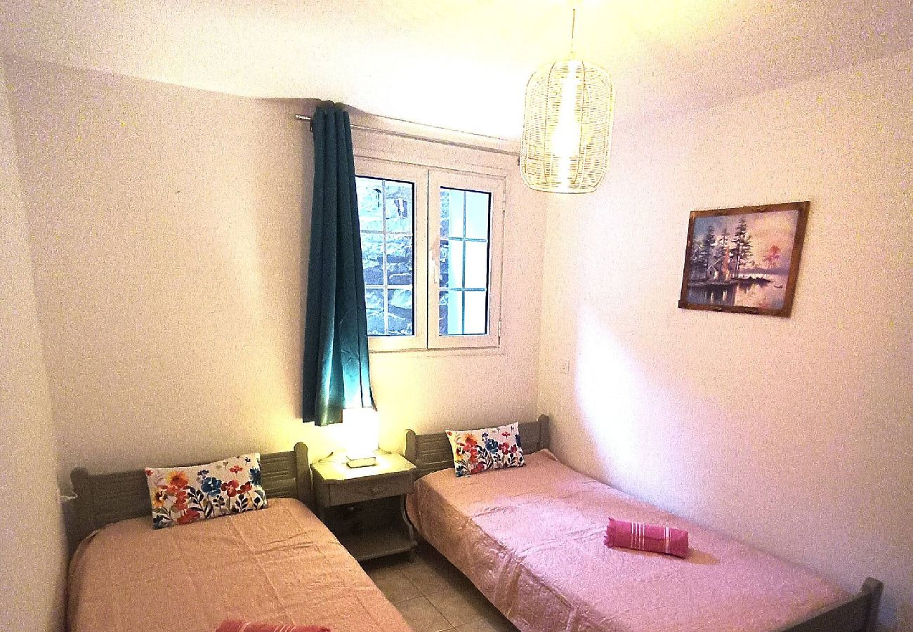 House in Skiathos - Cosy Kotroni, Greek cuteness, townhouse for 6 