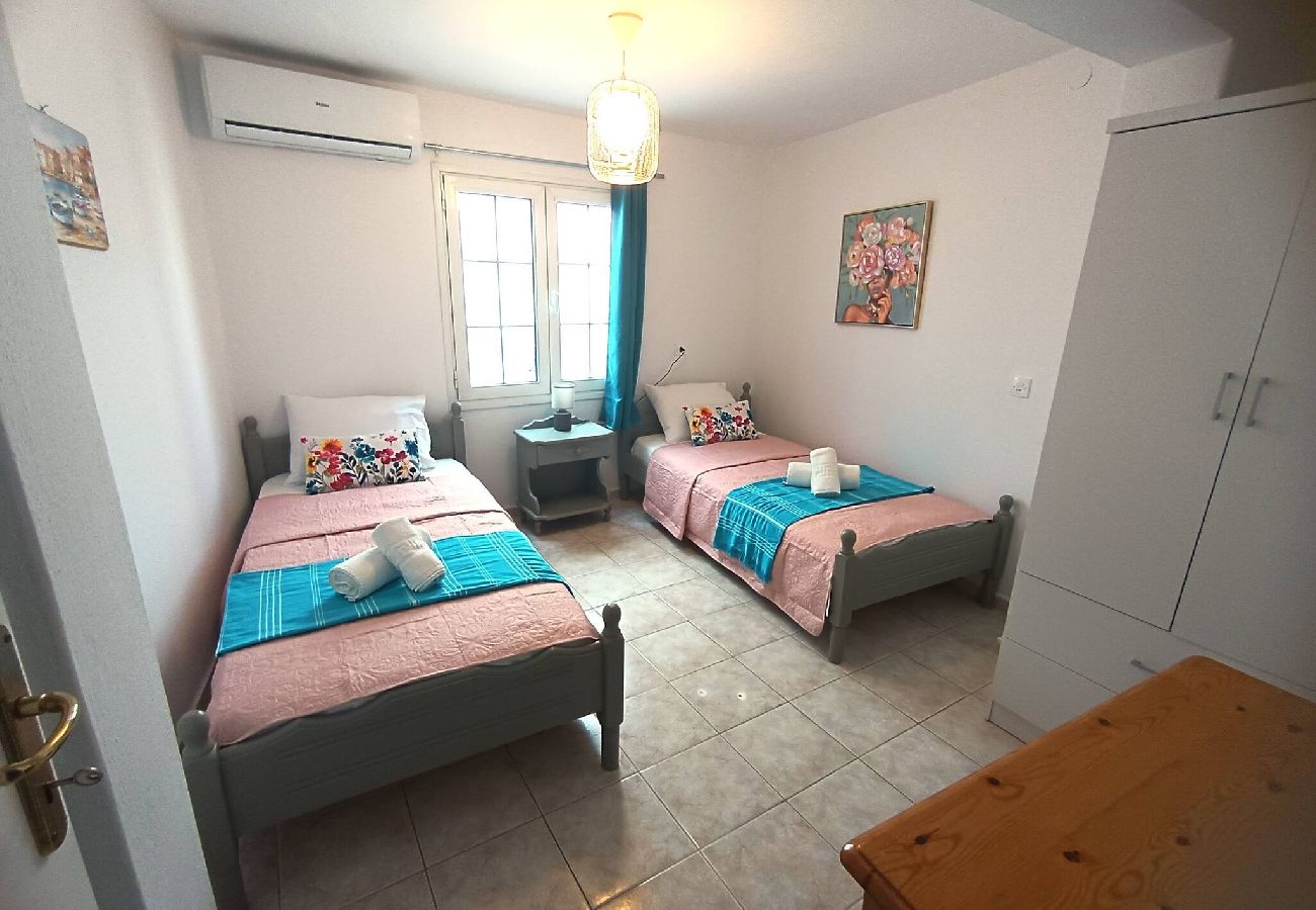 House in Skiathos - Cosy Kotroni, Greek cuteness, townhouse for 6 