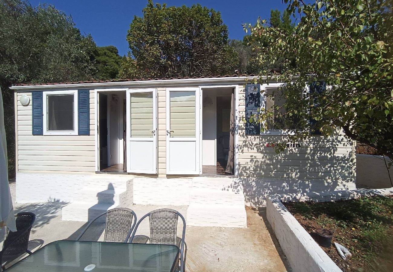 Mobile home in Skiathos - Fun mobile home in green valley 