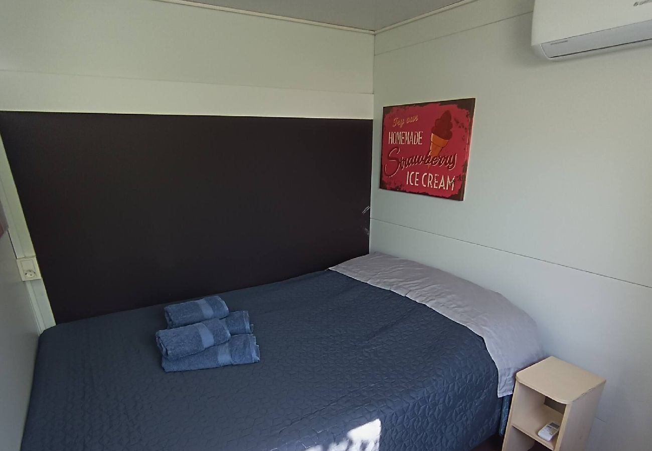 Mobile home in Skiathos - Fun mobile home in green valley 