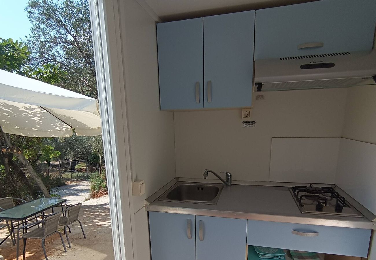 Mobile home in Skiathos - Fun mobile home in green valley 