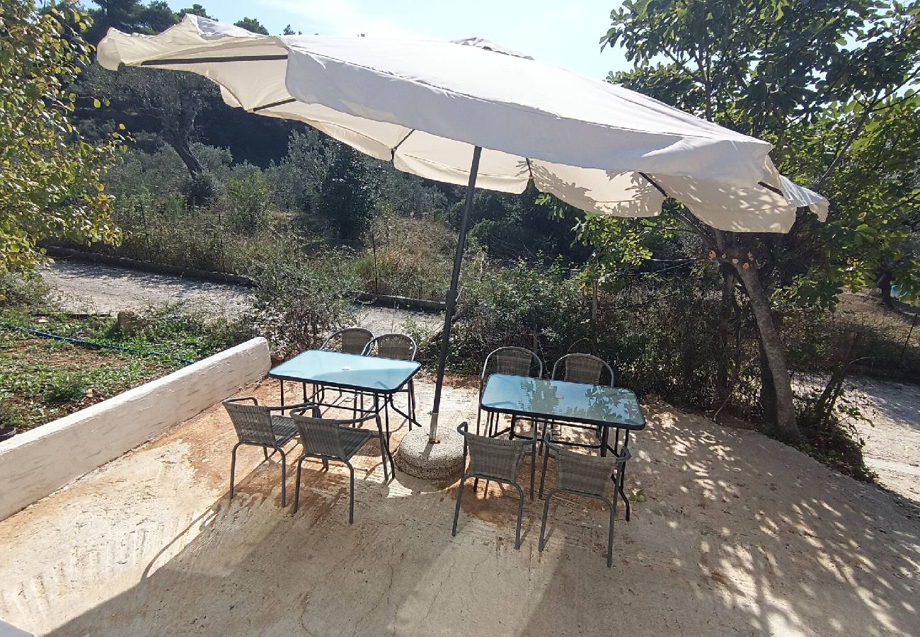 Mobile home in Skiathos - Fun mobile home in green valley 