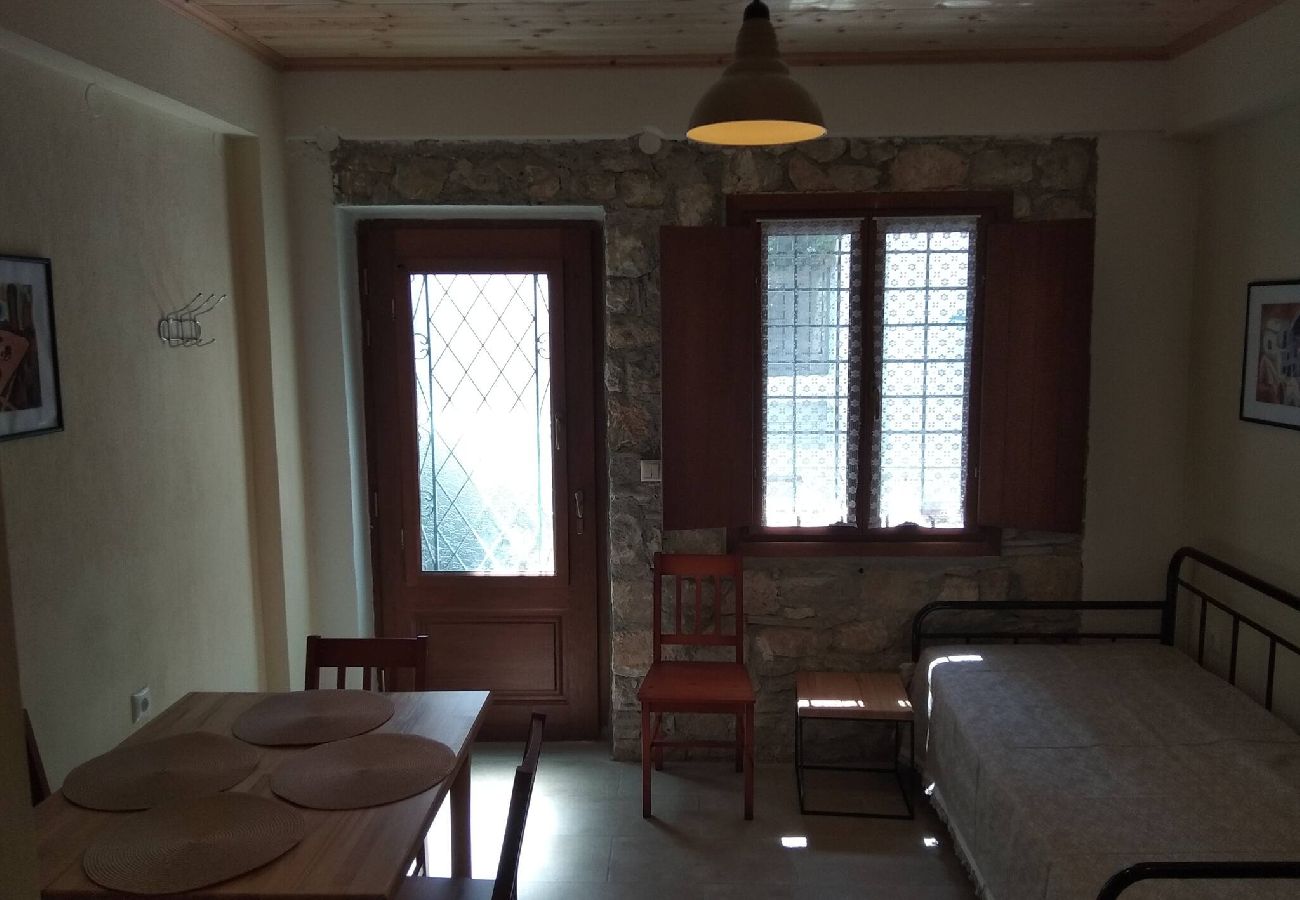 Apartment in Skiathos - Jenny 1, cute apartment for 5 