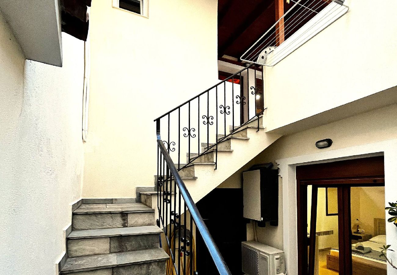 House in Skiathos - The fortress, beautiful private house for 6 
