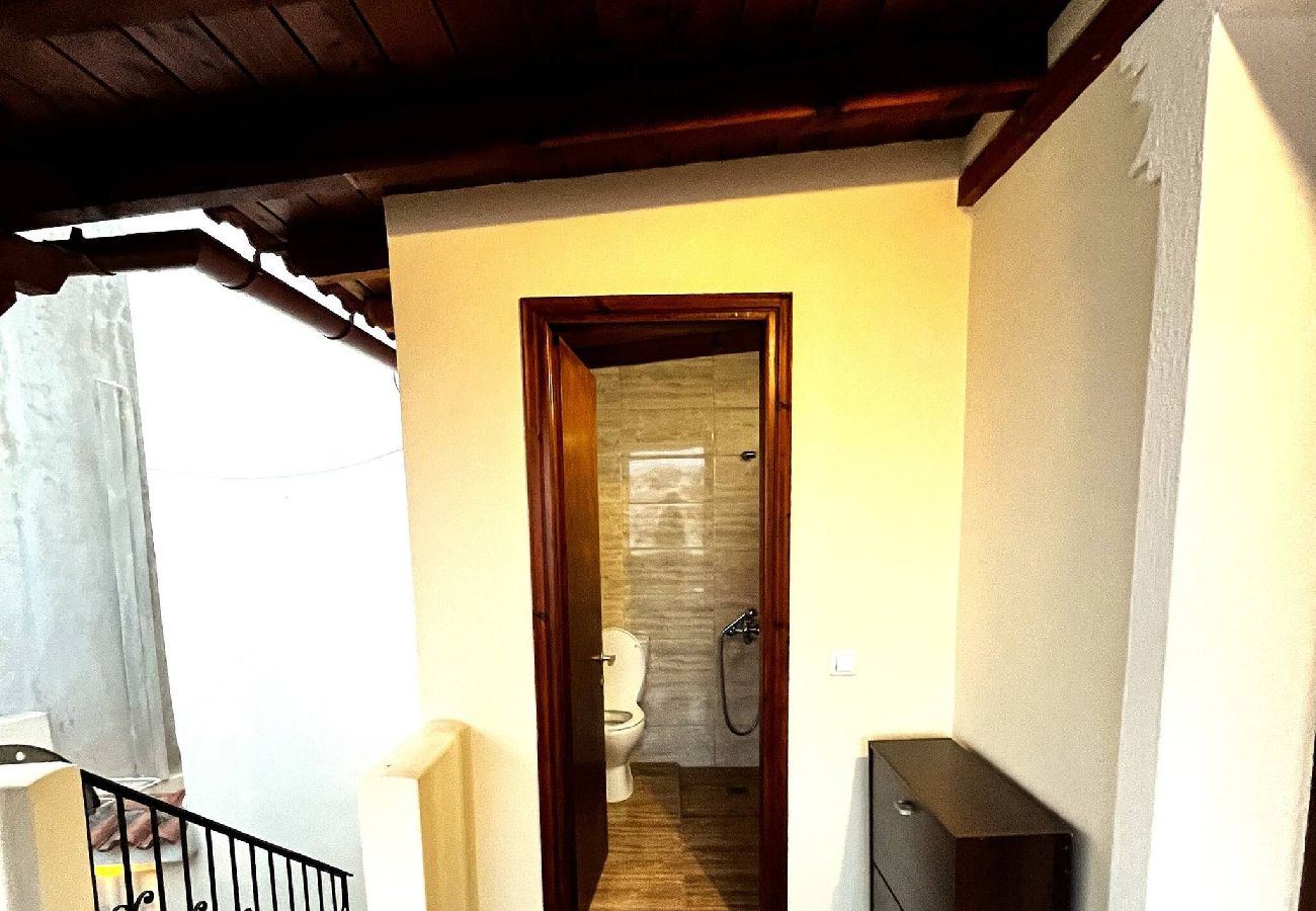 House in Skiathos - The fortress, beautiful private house for 6 