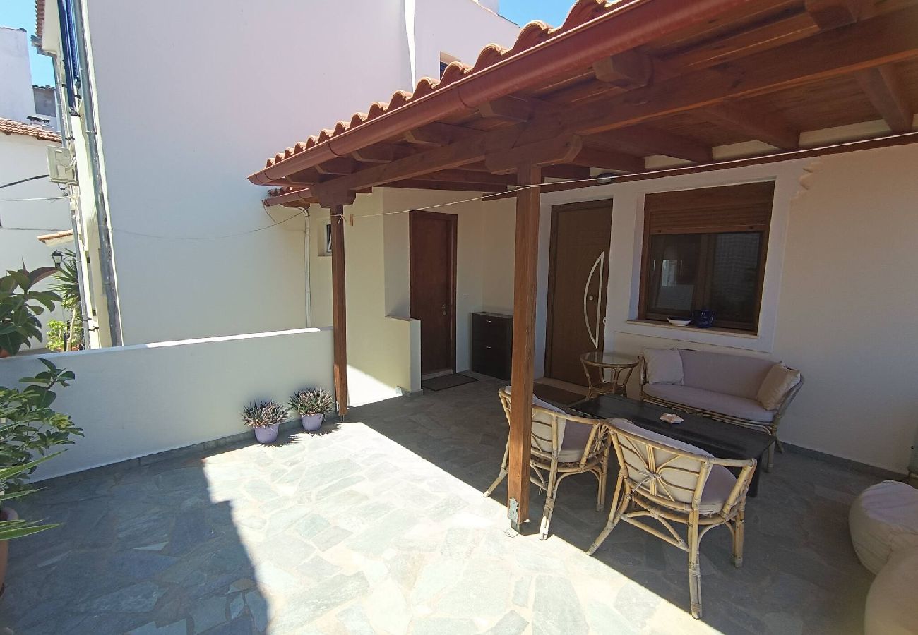 House in Skiathos - The fortress, beautiful private house for 6 
