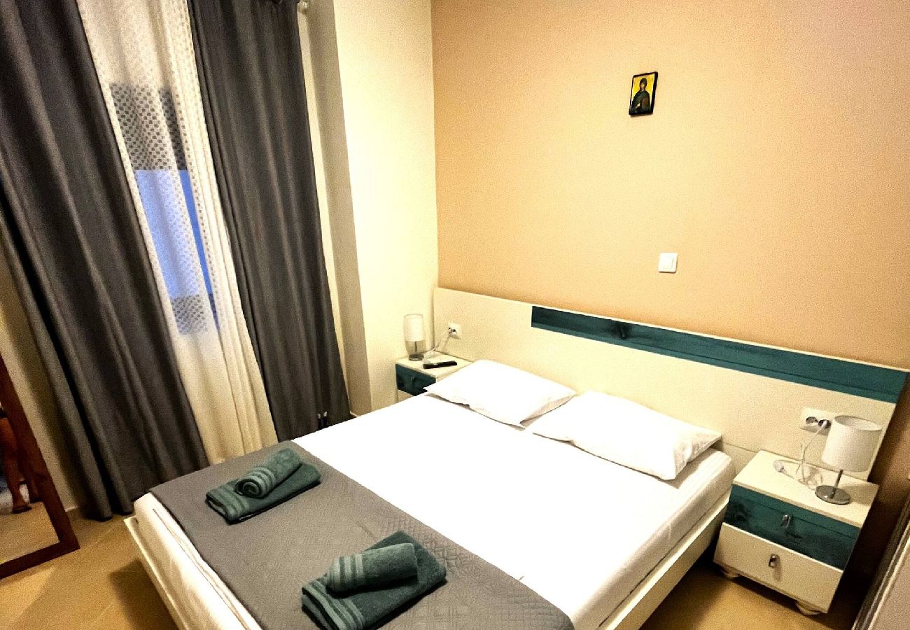 House in Skiathos - The fortress, beautiful private house for 6 