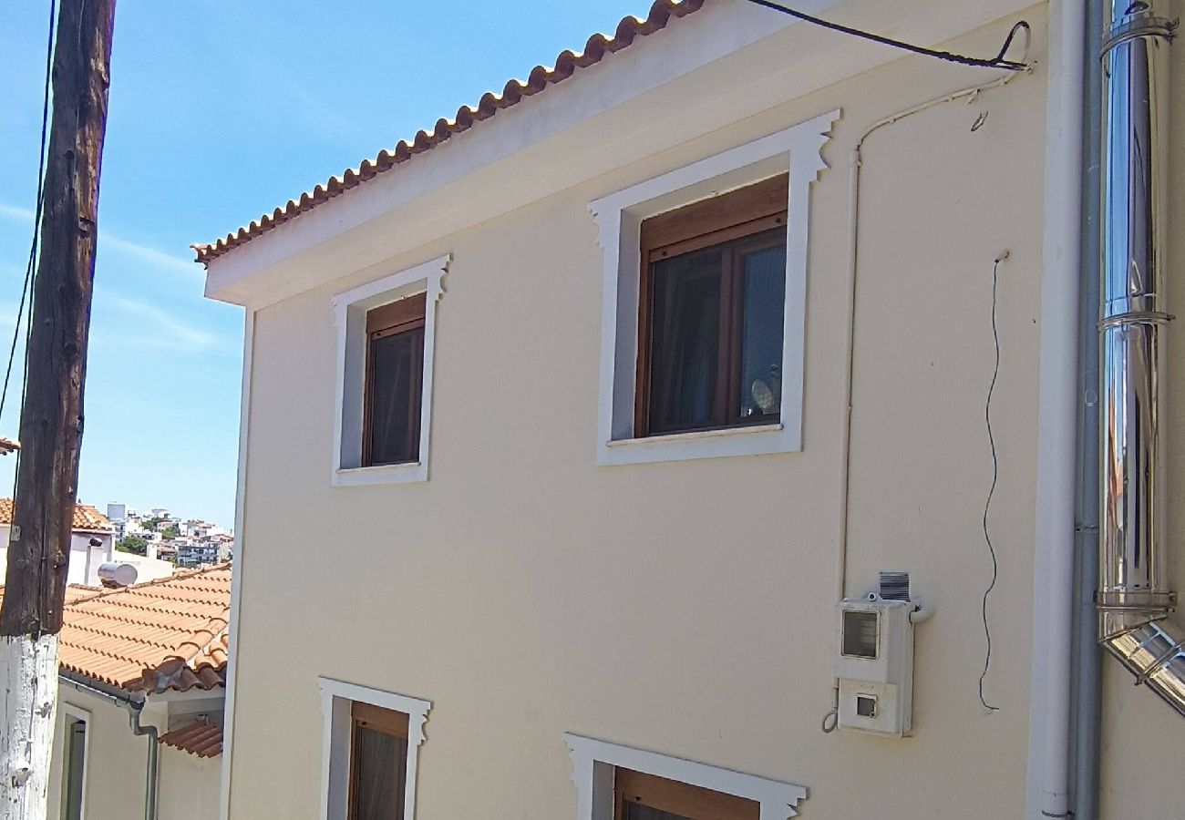 House in Skiathos - The fortress, beautiful private house for 6 