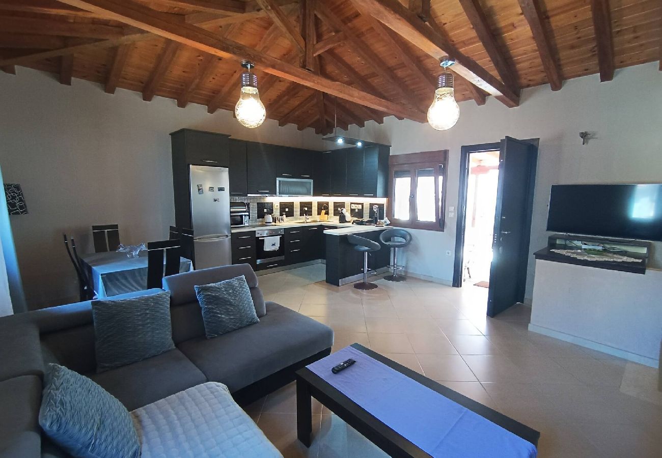 House in Skiathos - The fortress, beautiful private house for 6 