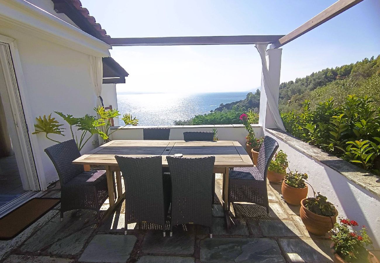 Villa in Skiathos - Villa Gianna,  stunning sea views near Diamanti 