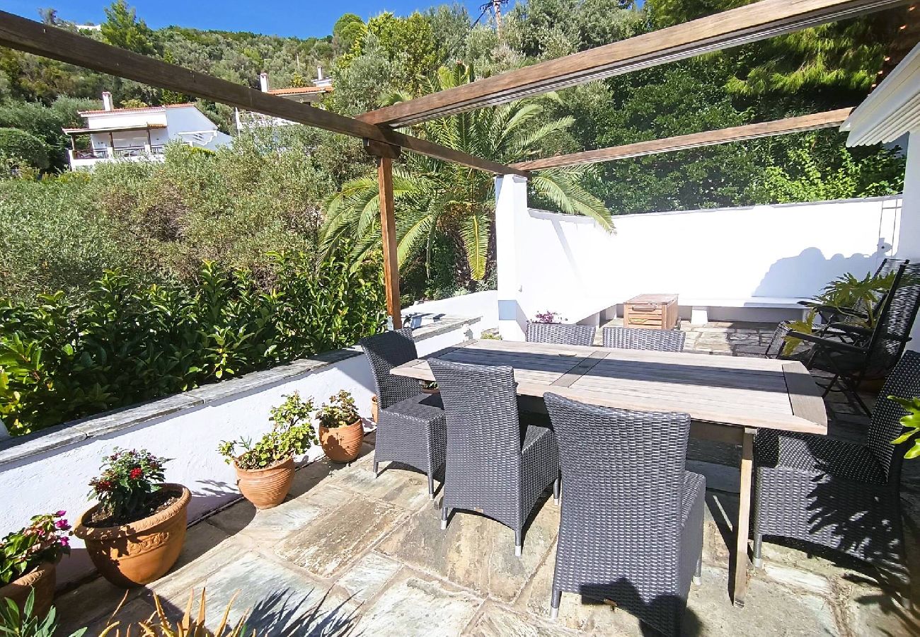 Villa in Skiathos - Villa Gianna,  stunning sea views near Diamanti 